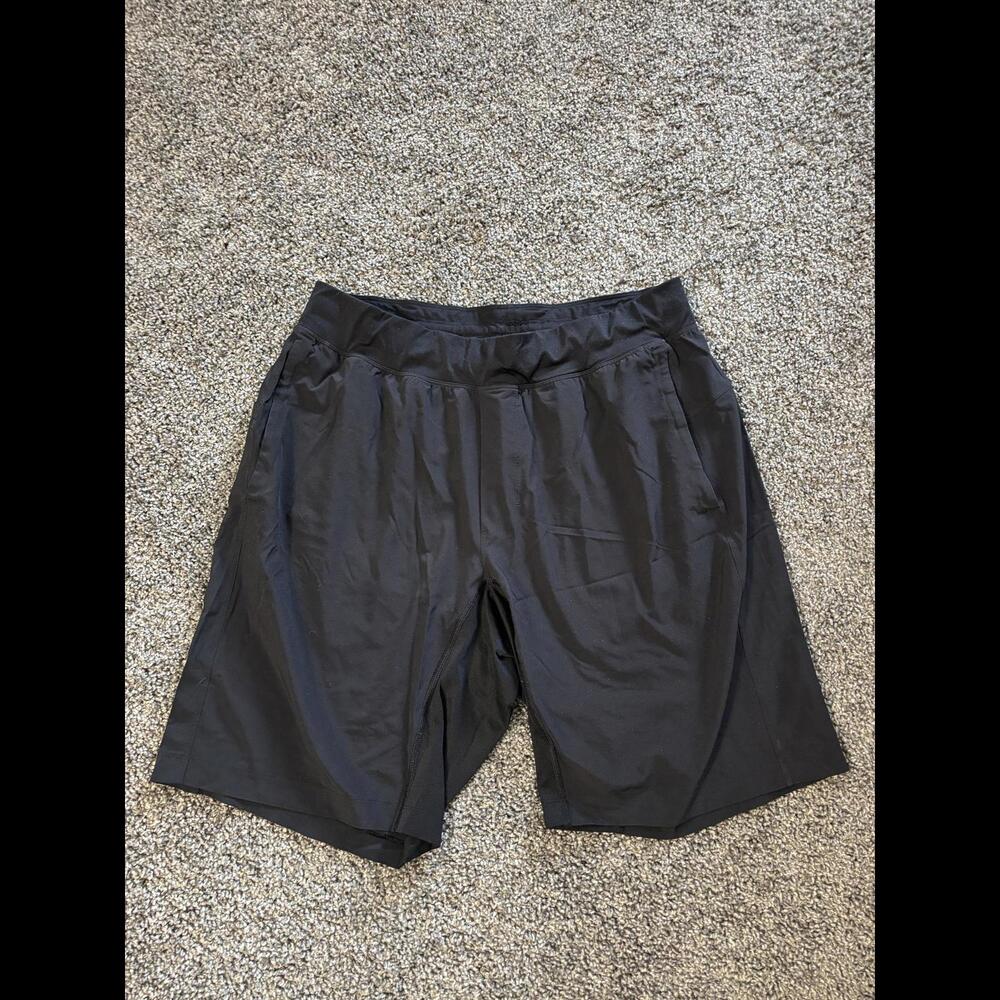 Lululemon Men's Black Athletic Shorts